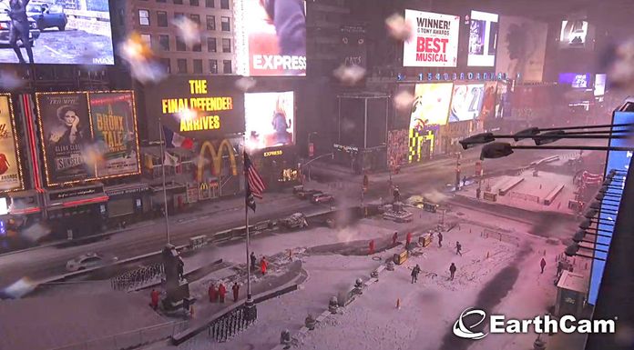 New York paralizzata dalla tempesta di neve Stella times square neve
