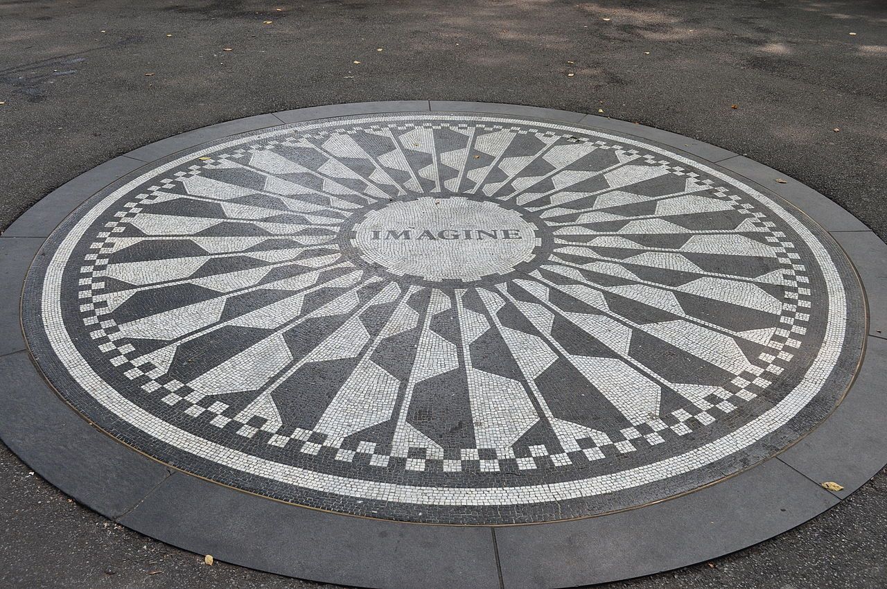 Strawberry Fields: l’omaggio di New York a John Lennon