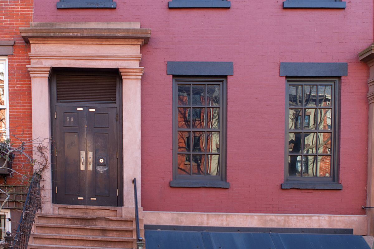 Insolito a New York: una casa fittizia a Brooklyn