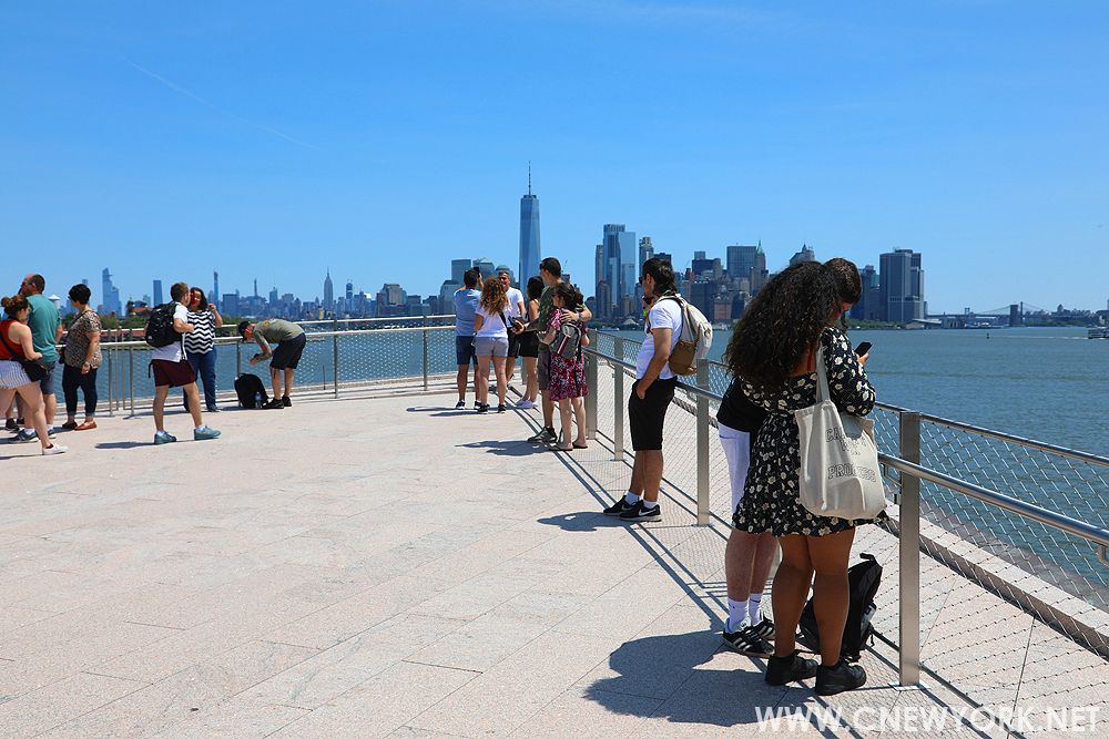 musee statue liberte new york toit