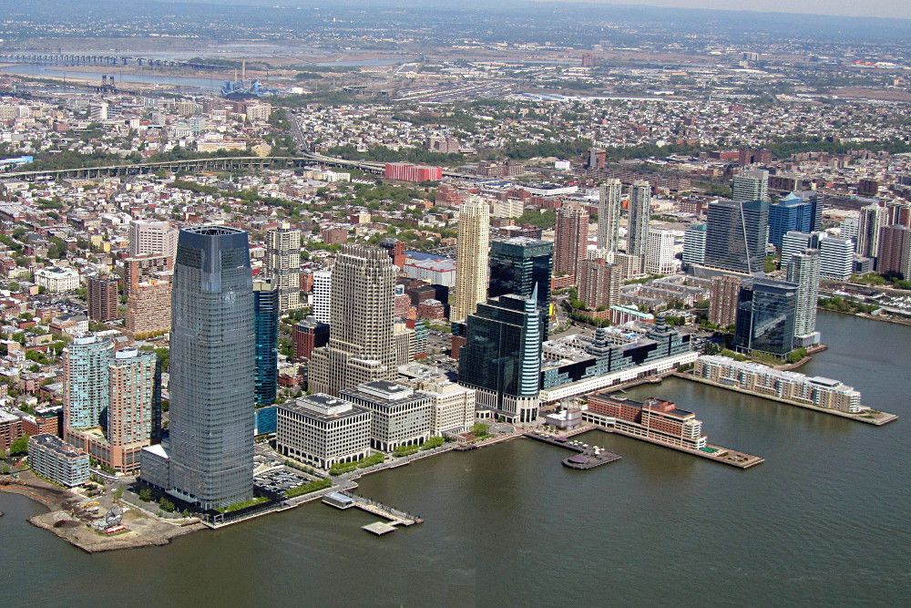 Survol au-dessus de Jersey City