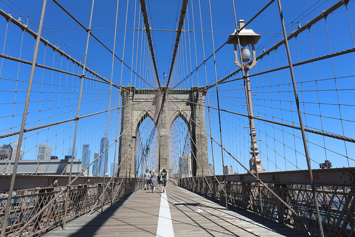 I 4 dettagli insoliti da vedere sul ponte di Brooklyn