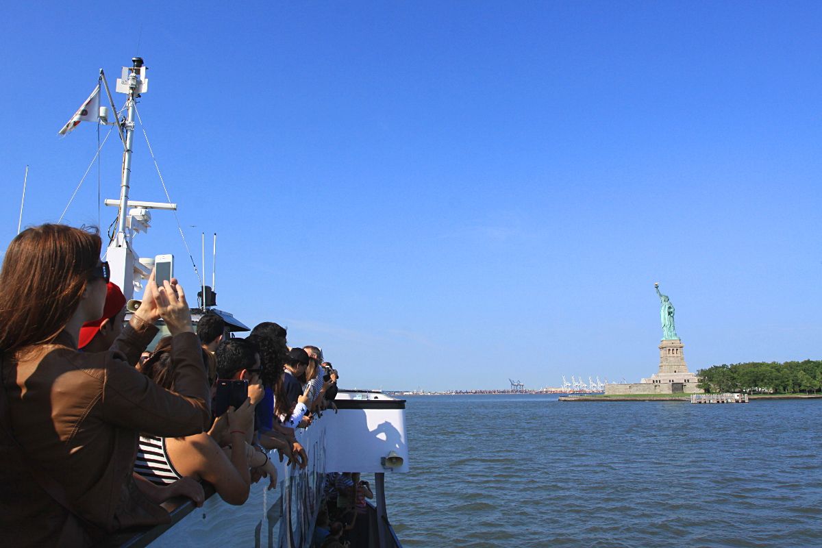 Come visitare la Statua della Libertà e Ellis Island a New York?