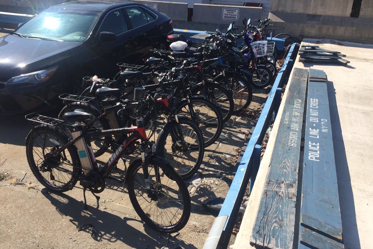 Perché la bicicletta elettrica è stata vietata a New York?