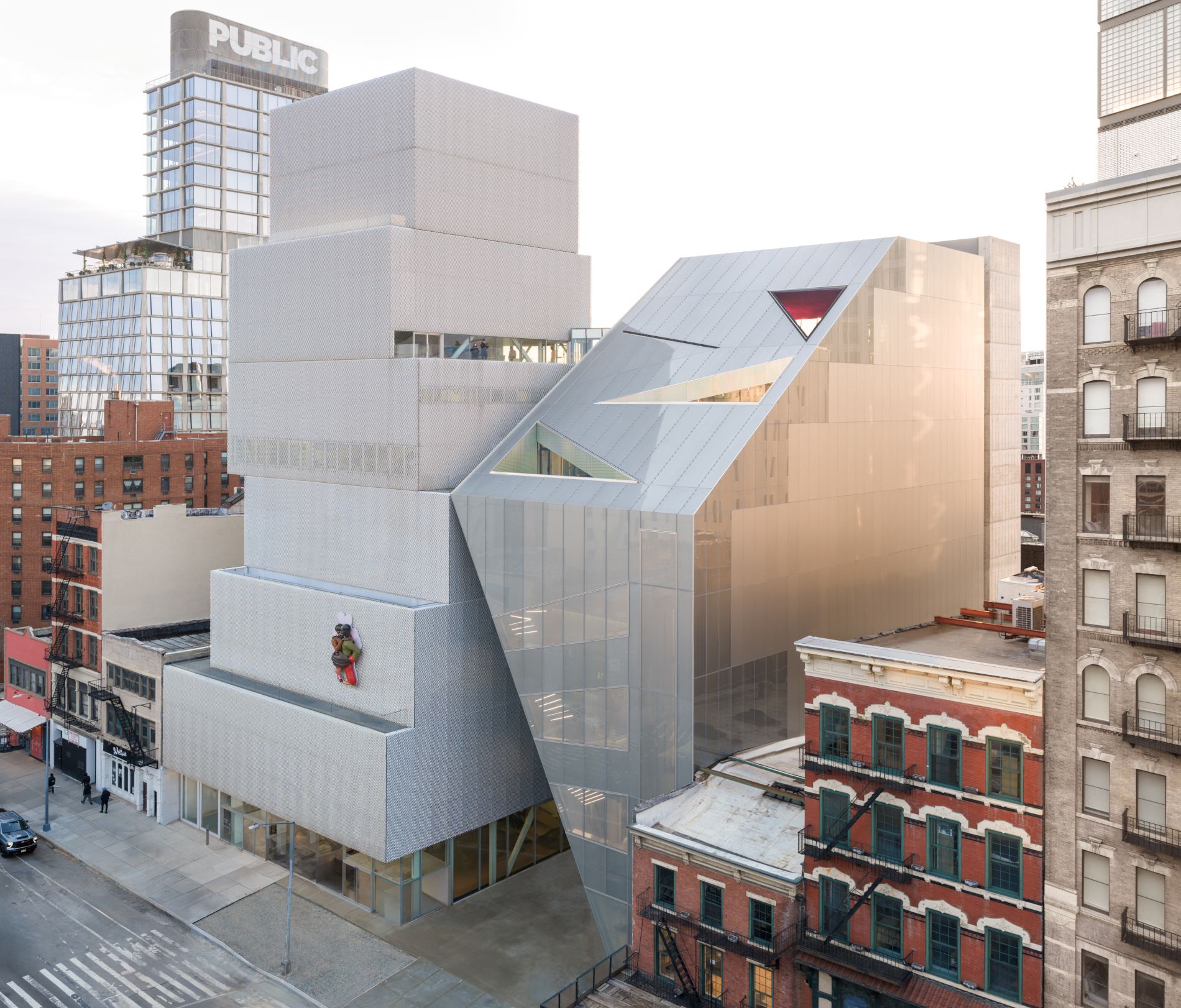 Vista generale esterna del New Museum of Contempory Art di New York
